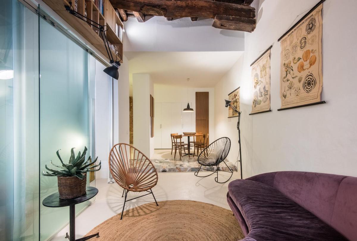 Refe Nero - Exclusive Suite - Housity