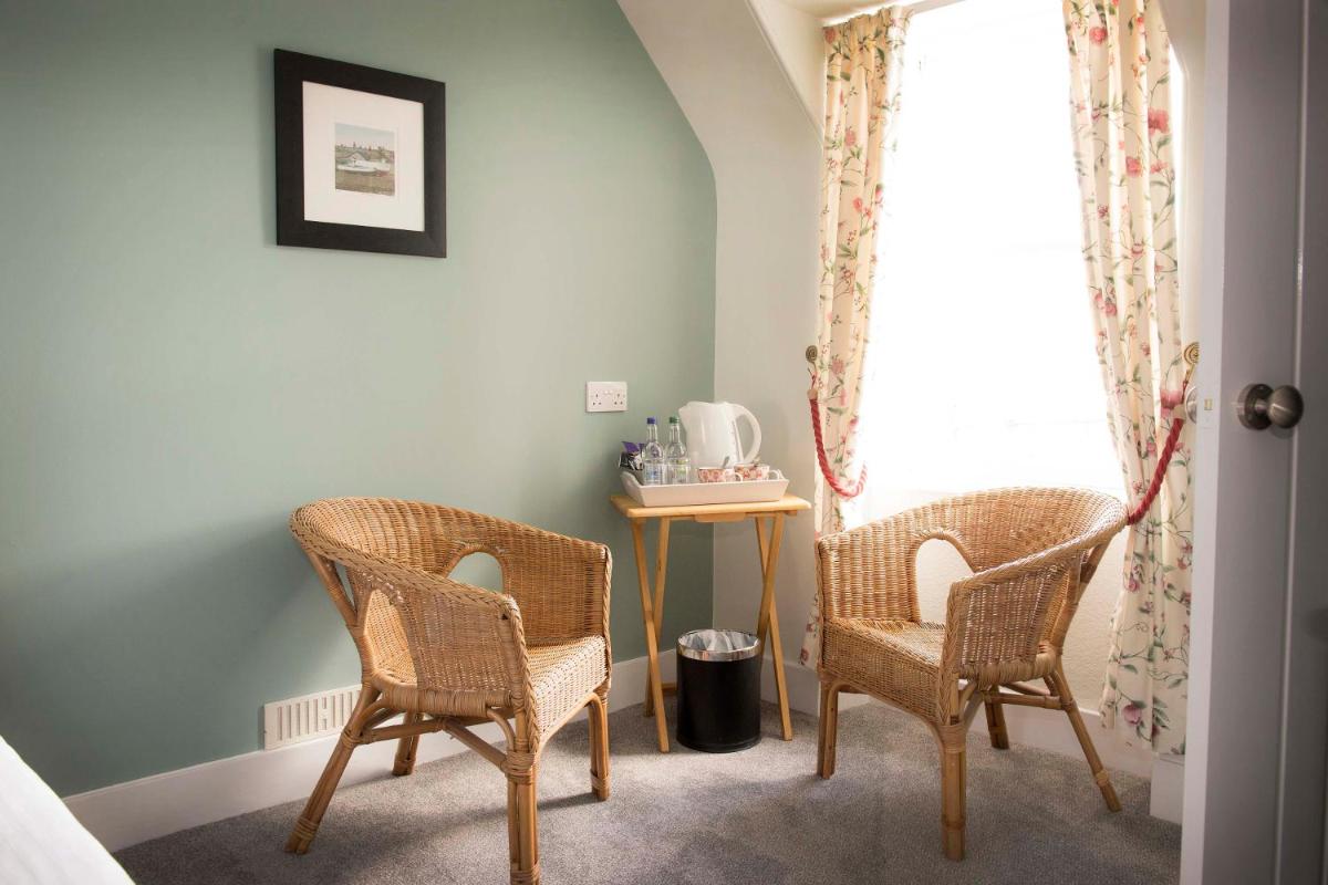 The Royal Oak Hotel - Housity