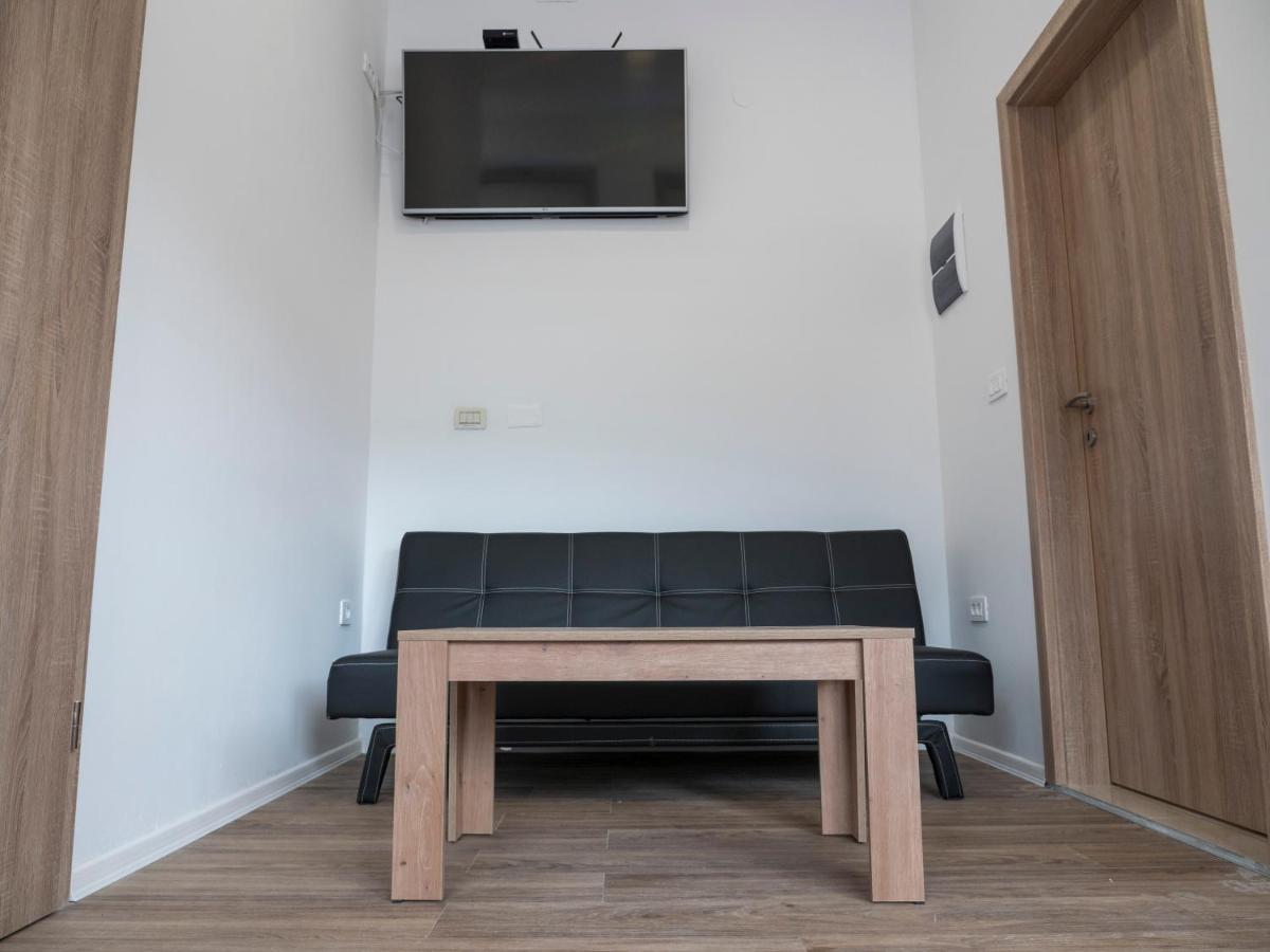 Apartments Aura - Housity