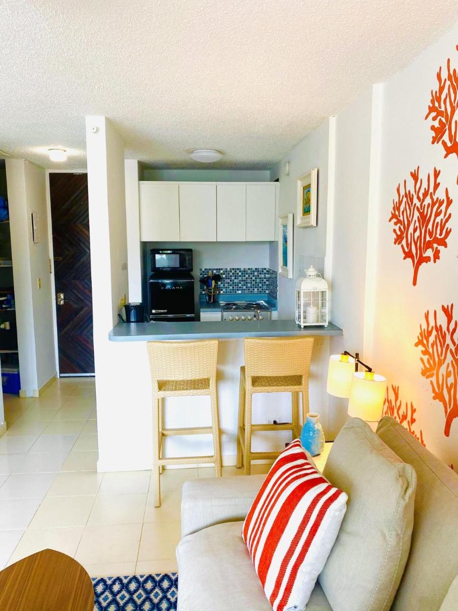 KASA Los Corales Studio for 2 POOL BEACH PARKING - Housity