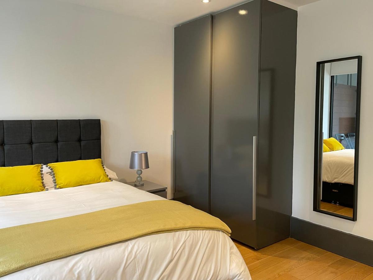 Liverpool City Princes Dock Apartment - Housity