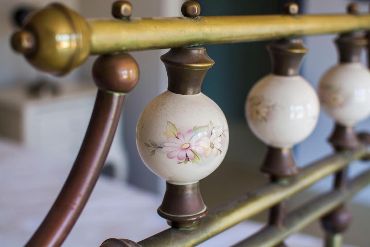 Best Place Ever - Housity