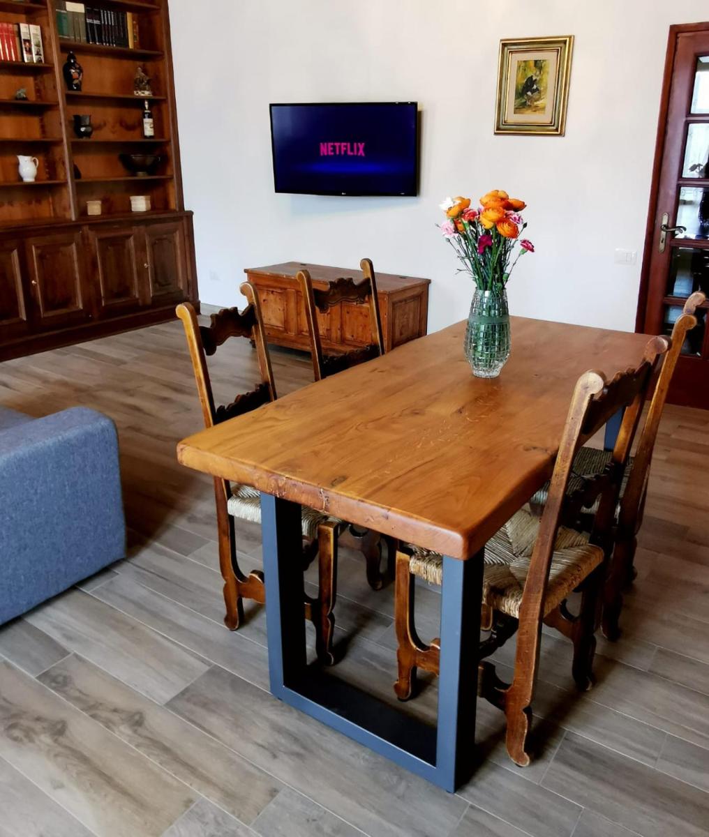 Casa Remo - dolce soggiorno nella Piazza di Greve - Housity