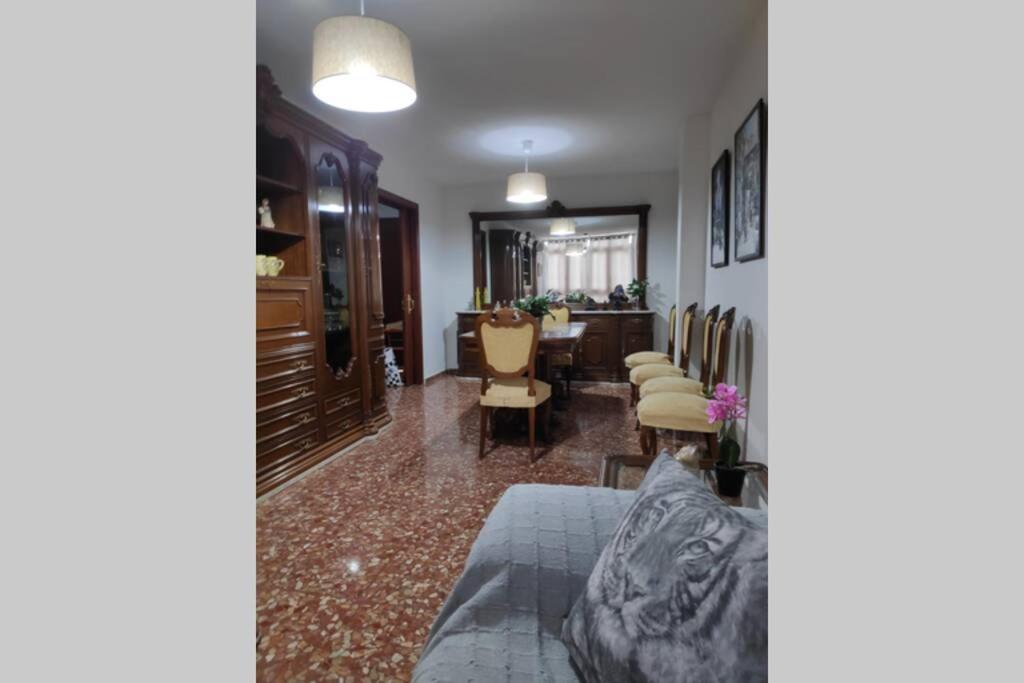 Alquiler Vacacional Carlos III - Housity