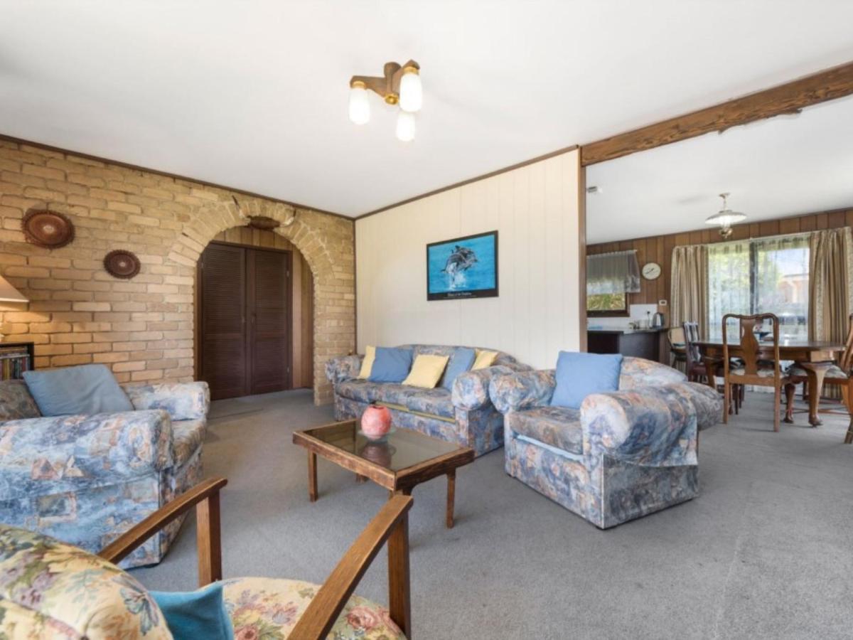 Raymond Coastal Cottage - Housity