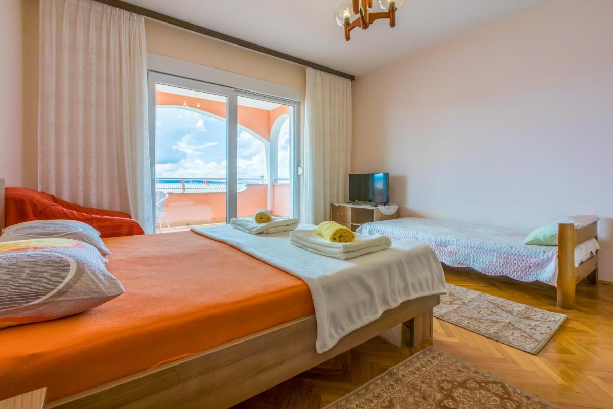 Apartment Vojka - Housity