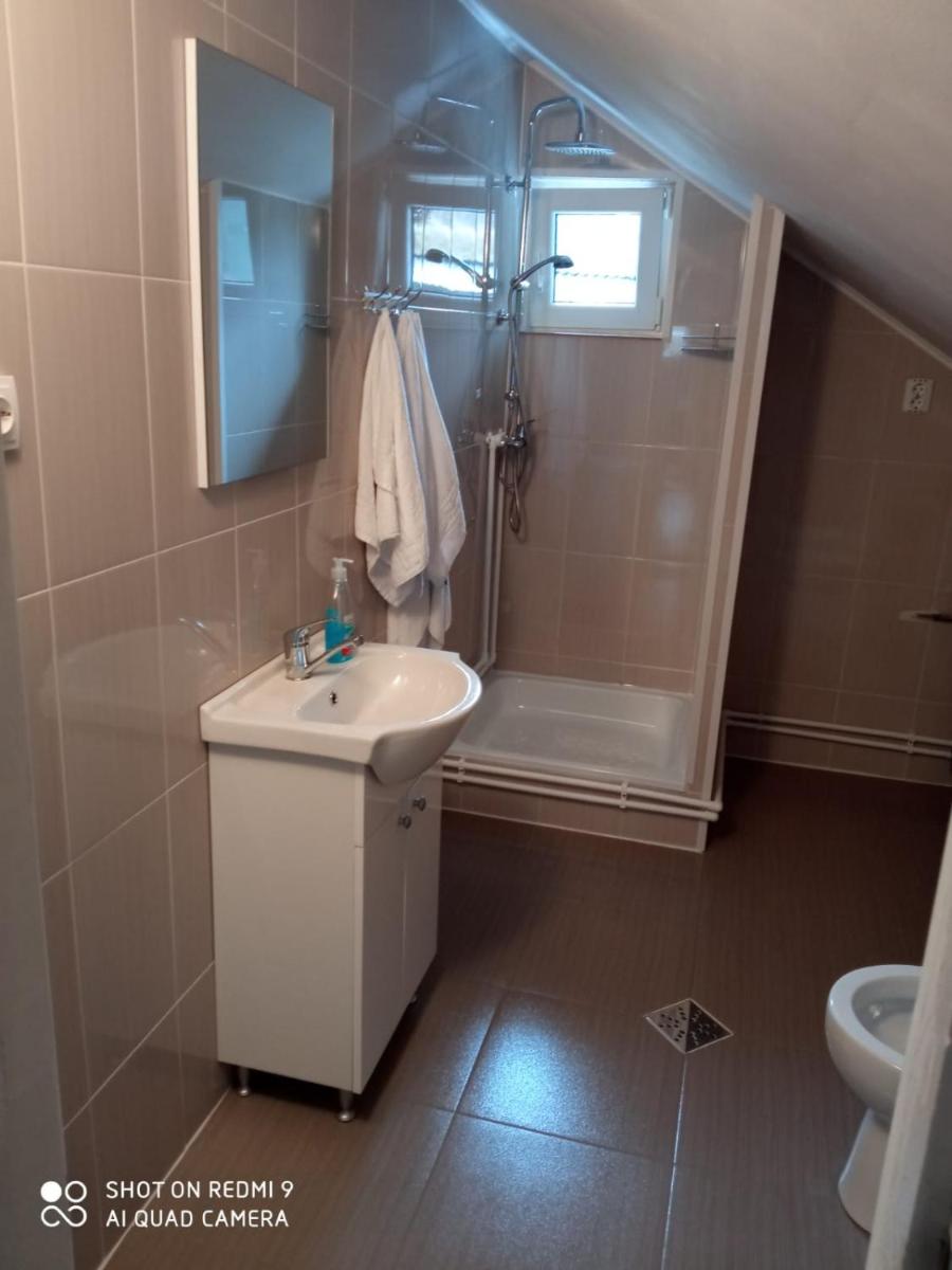 Casa Craciun - Housity