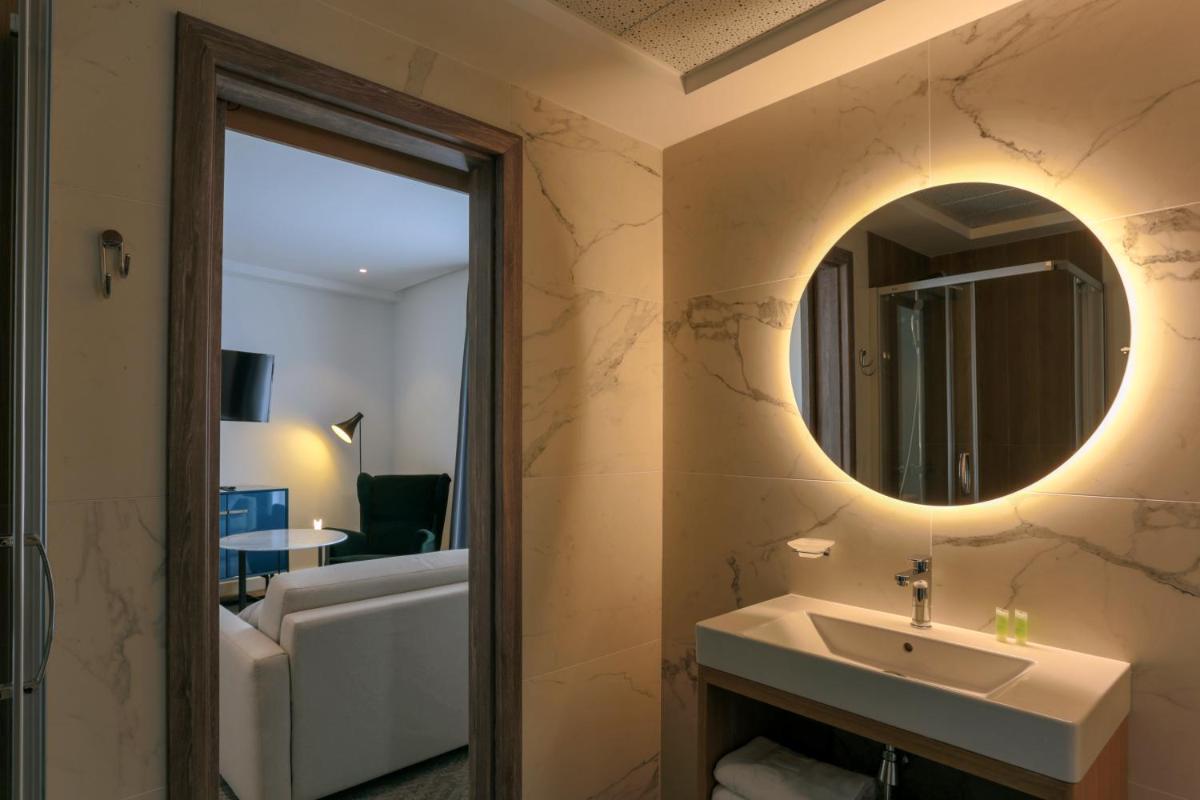 Hotel MIR - Housity