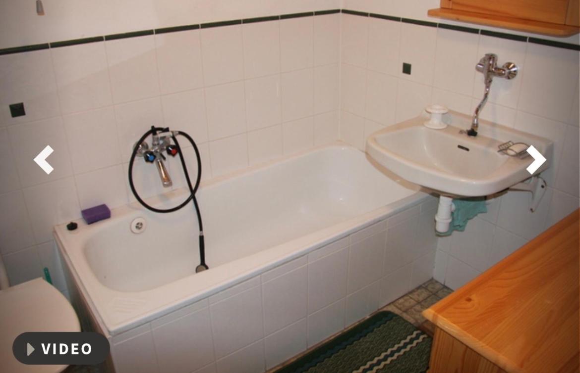 Nabízím chatu na pronájem - Housity