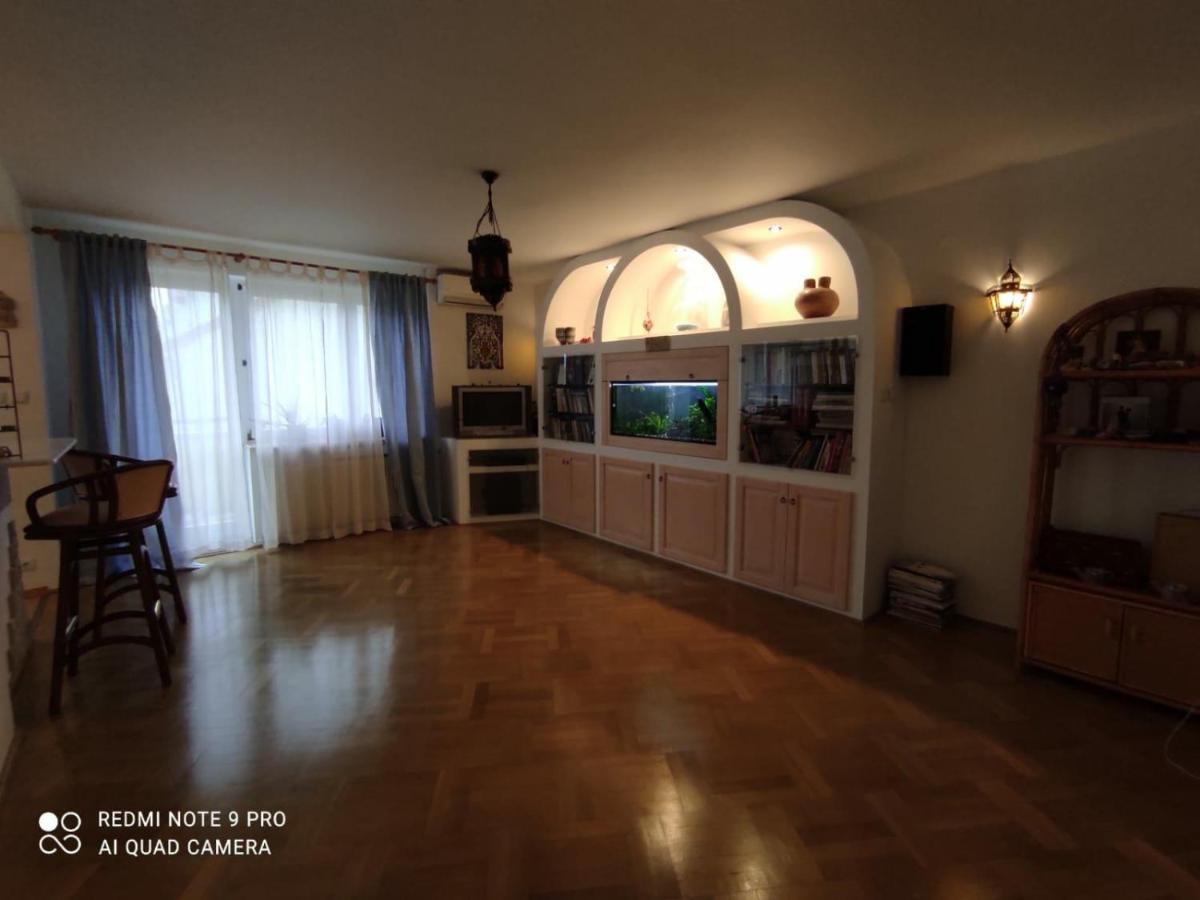 EXCEPTIONAL,ORIENTAL STYLE FLAT close to Warsaw - Housity