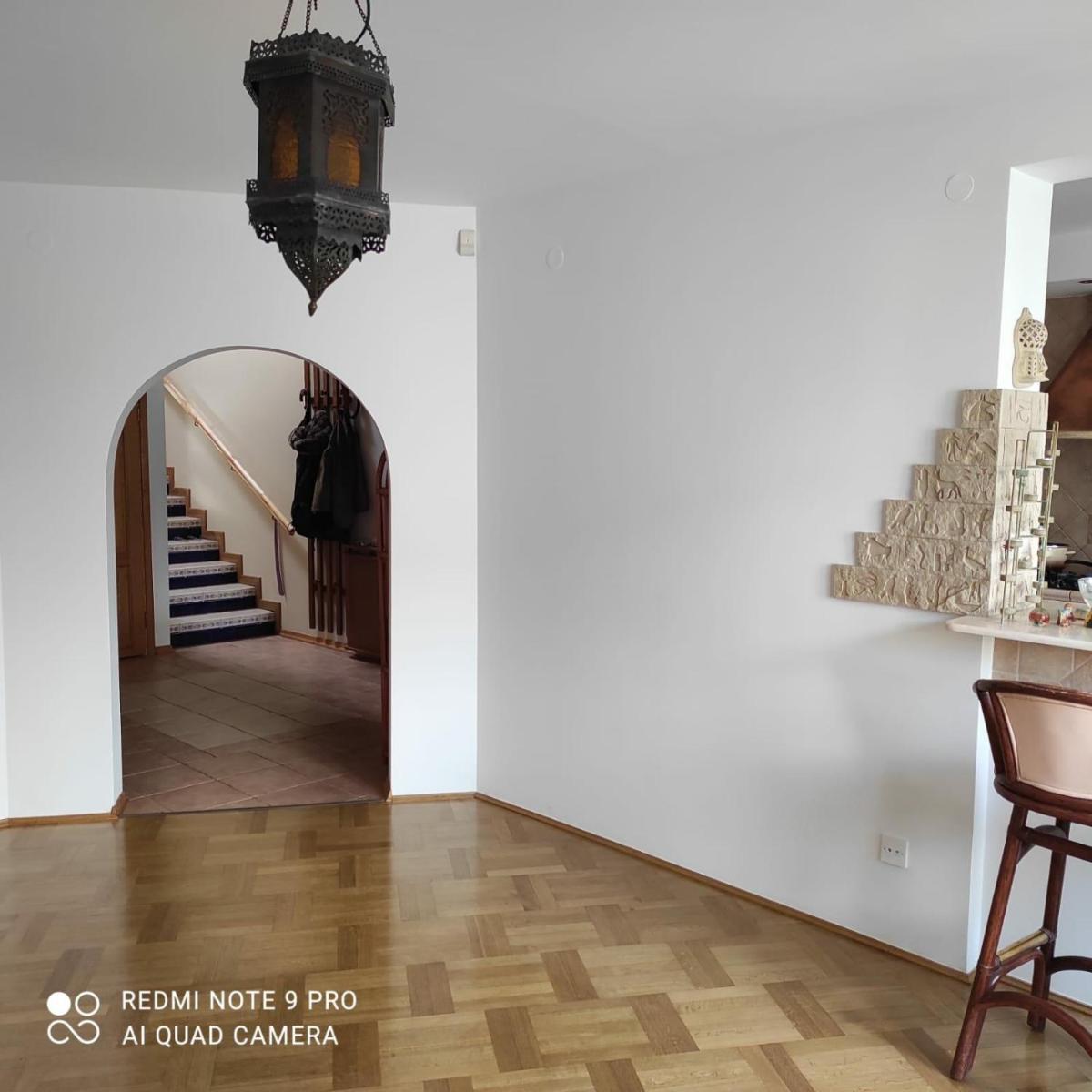EXCEPTIONAL,ORIENTAL STYLE FLAT close to Warsaw - Housity
