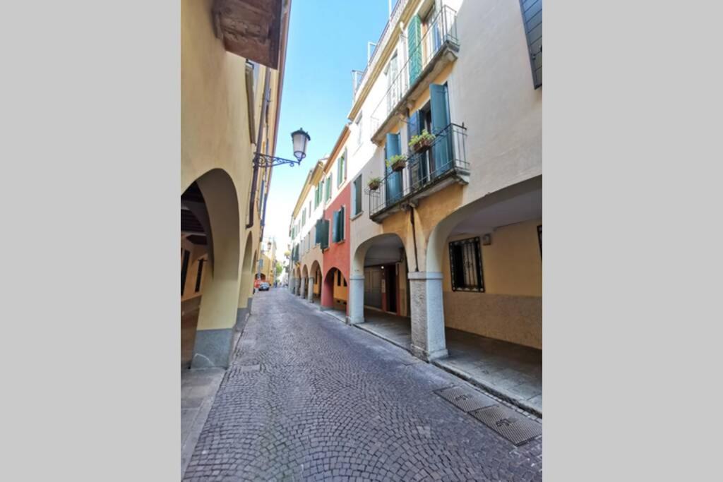 enJoy Home - Ampio bilocale nella Padova Antica - Housity