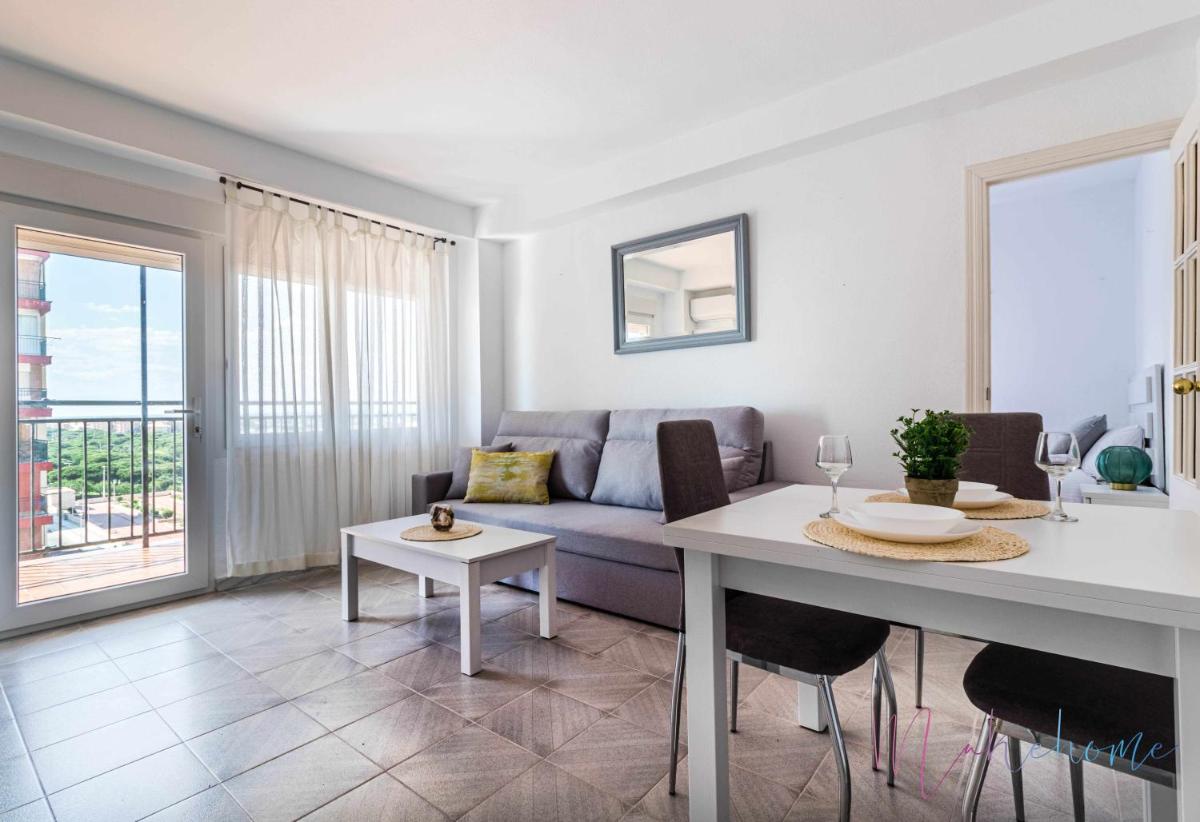 Tres dormitorios vistas al mar junto a la playa - Housity