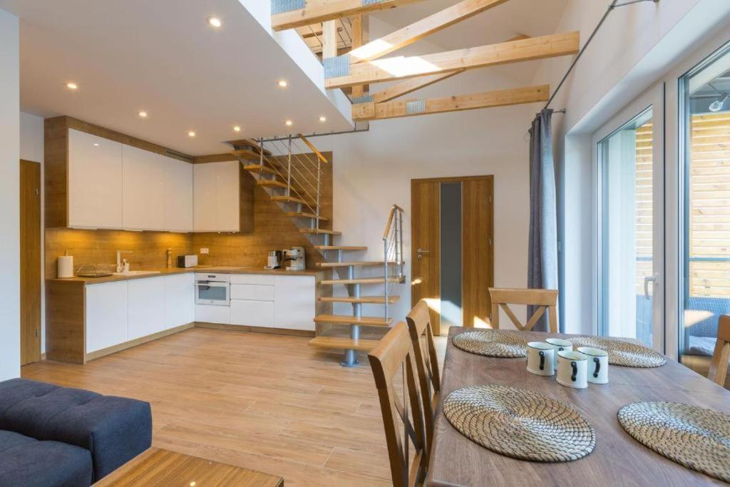 Apartament Słoneczny - widok na góry i Skrzyczne - Housity