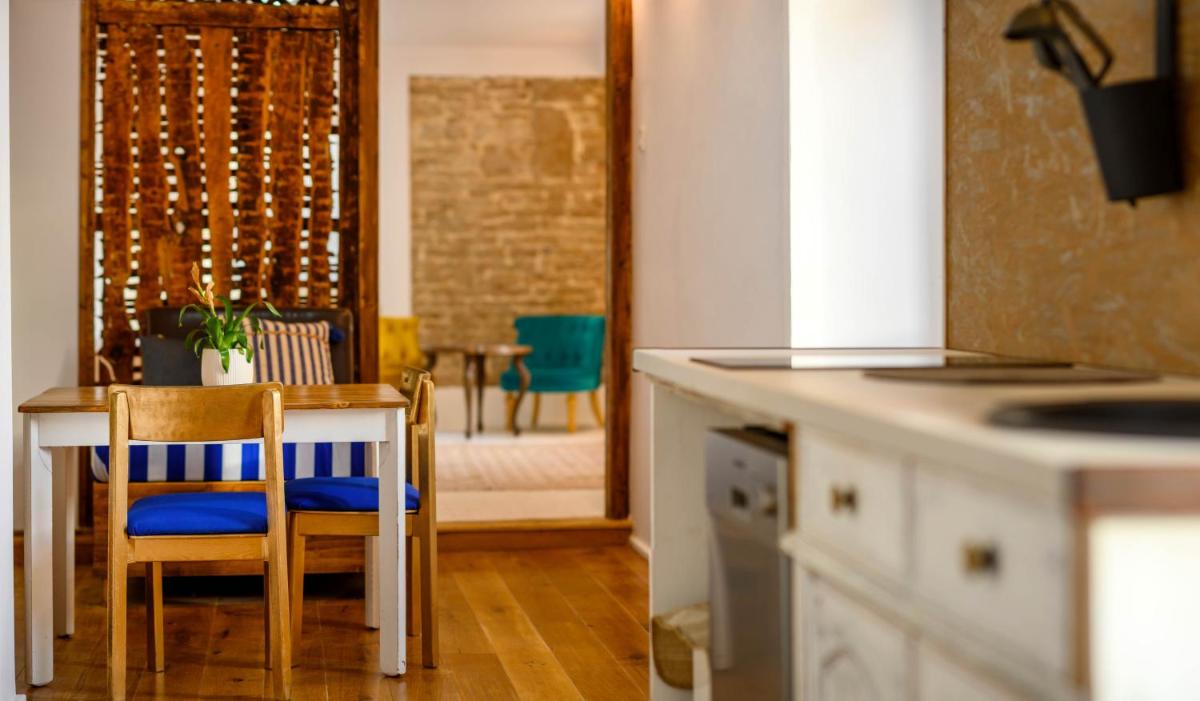 On the Rock Apartments - Housity