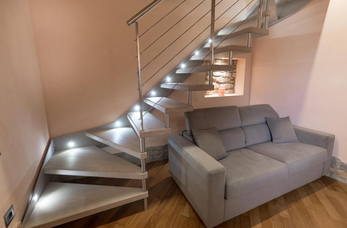 B&B Luxury Apartment Suite Gubbio 2 camere e divano letto - Housity