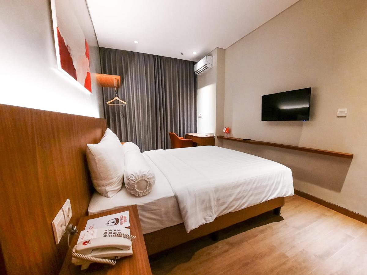 Votel Krakatau Boutique Hotel Semarang - Housity