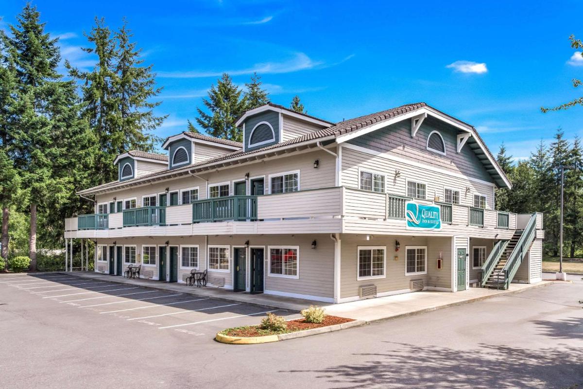 Quality Inn & Suites Bainbridge Island - Housity