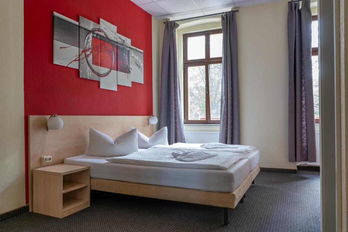 Gästehaus Lisakowski Pension am Brautwiesenpark - Housity