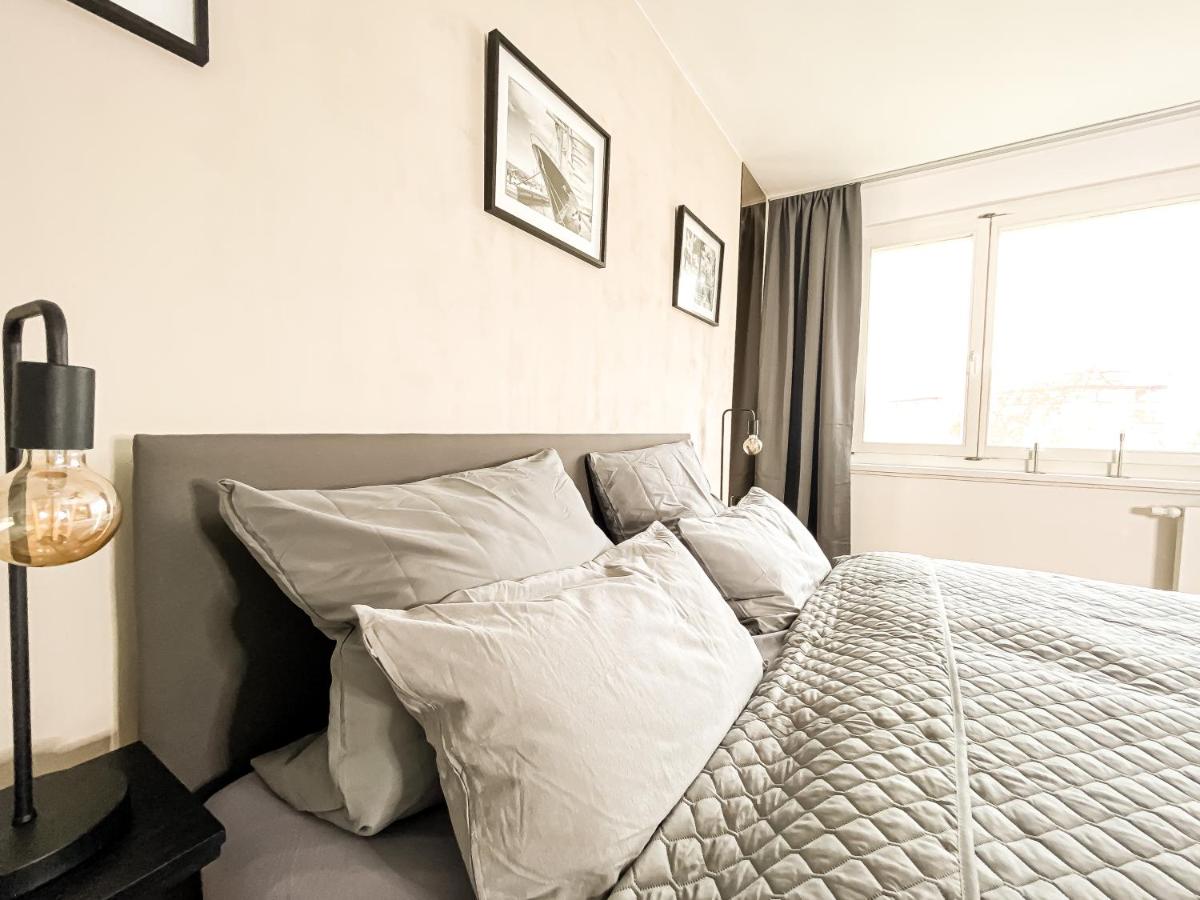 Modernes, mediales Apartment, Nähe der Neuen Leipziger Messe, bis vier Personen - Housity