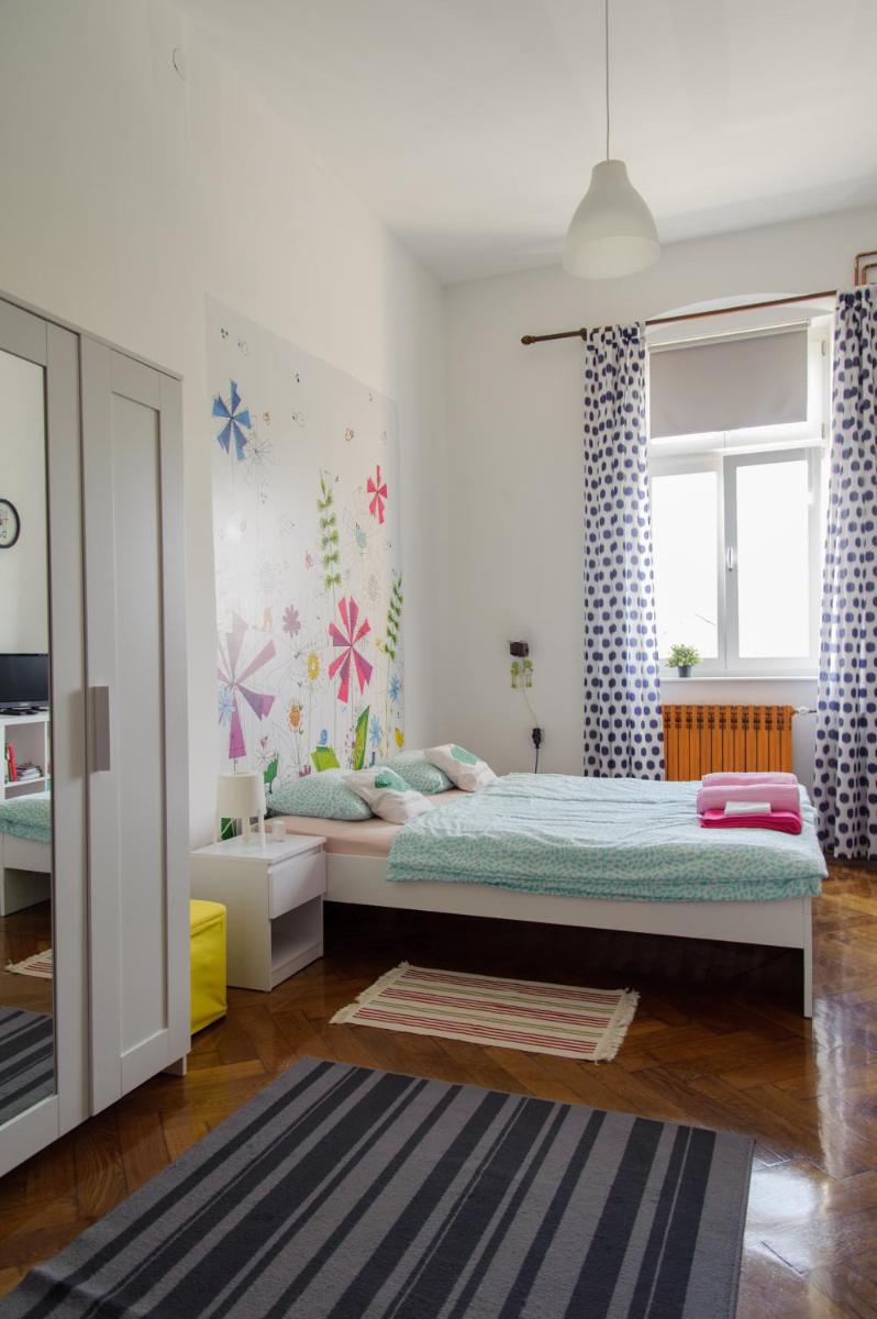 Cozy river view apartment - Housity