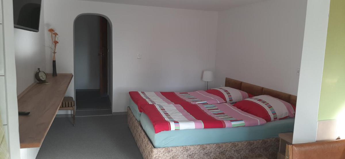Pokoje Herta - Domek letniskowy - Housity
