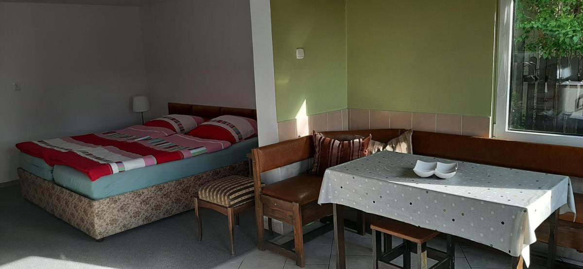 Pokoje Herta - Domek letniskowy - Housity