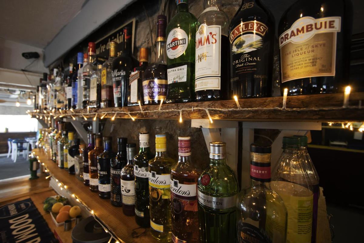 parsonage farm inn - Housity