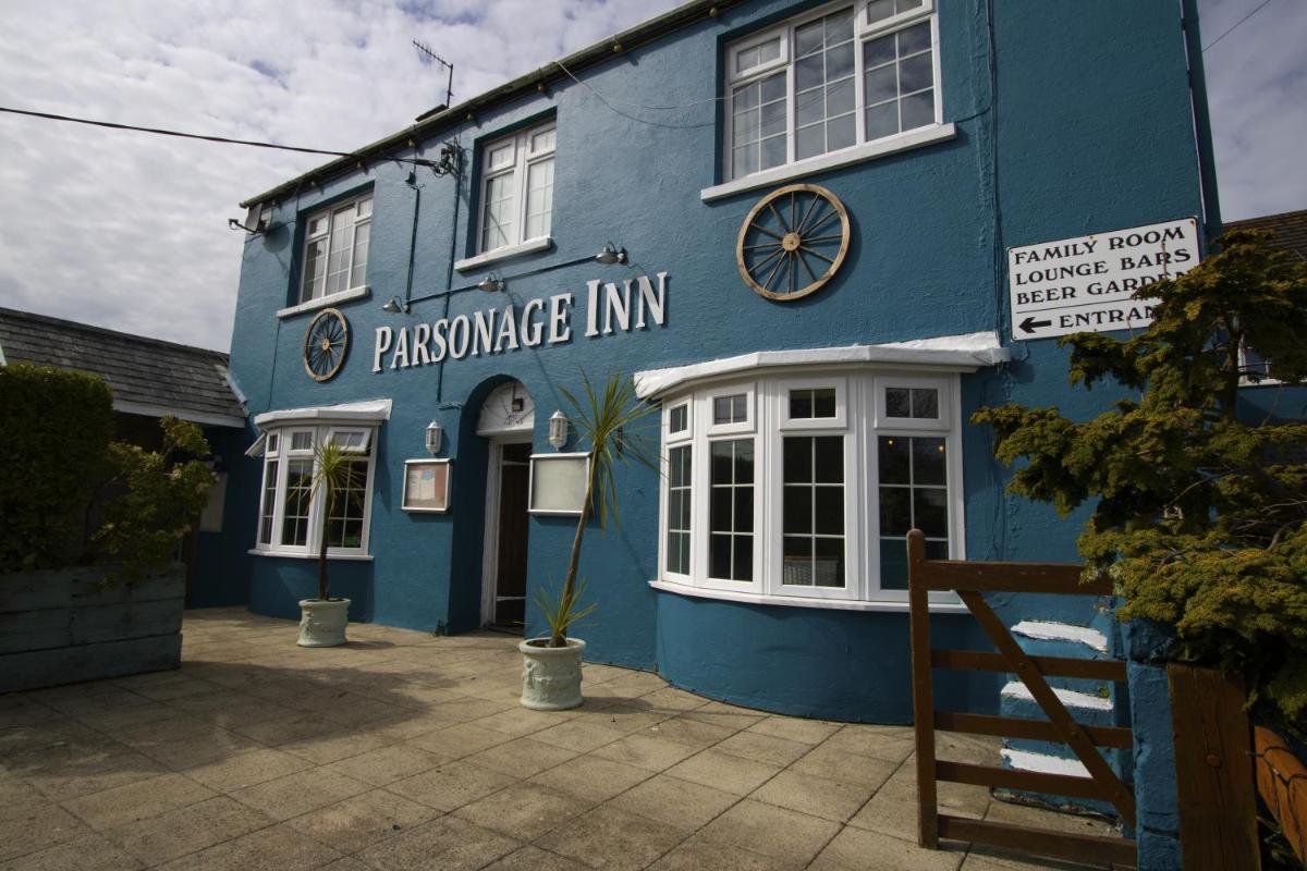 parsonage farm inn - Housity