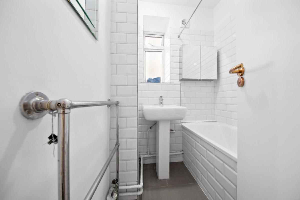 Baker Street Style - Housity