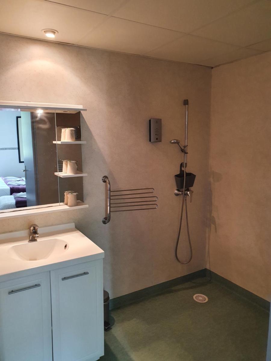 Hôtel Restaurant La Promenade - Housity