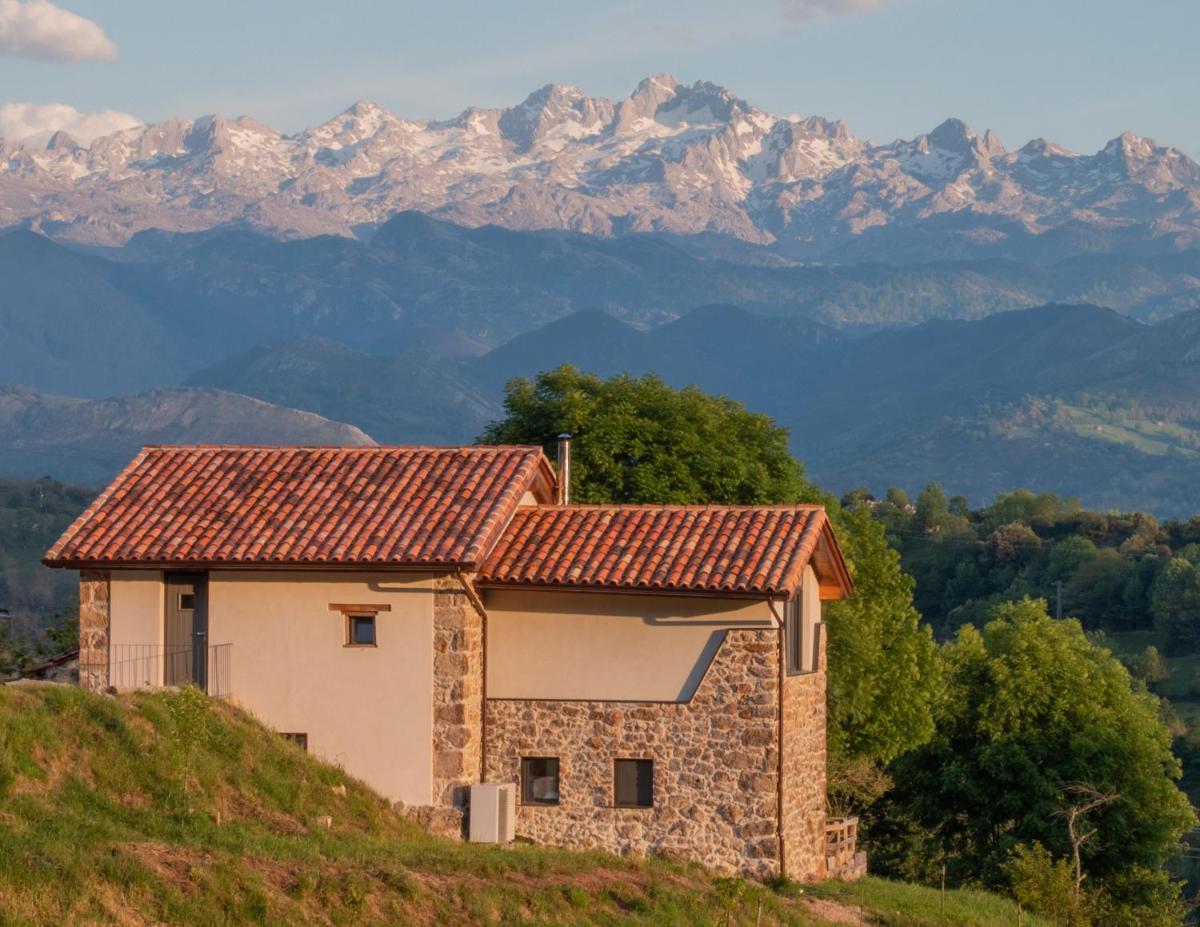 Pulieru - Picos de Europa views, designed for all seasons - Housity