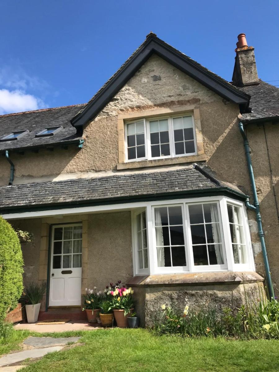 Rowan Cottage, CrannachCottages - Housity