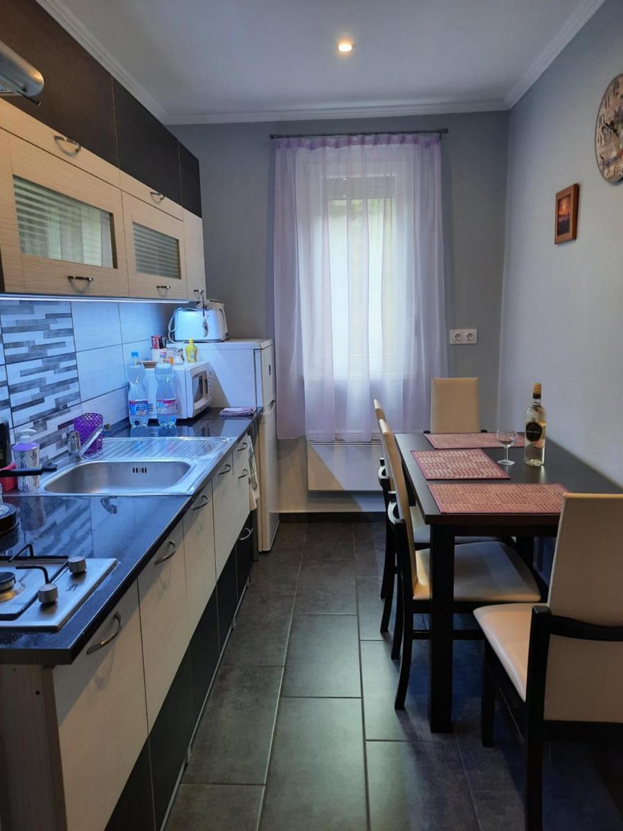 Kodály Apartman - Housity