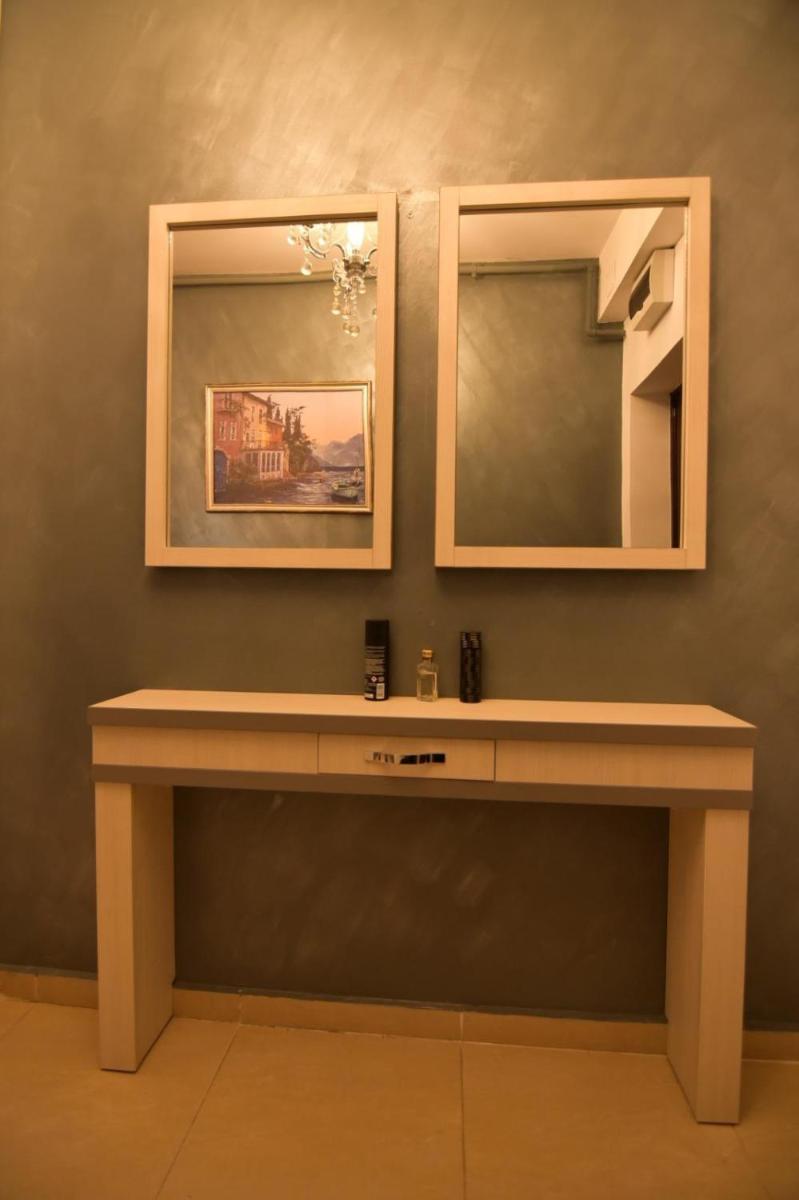 Cris Summerland Apartament - Housity