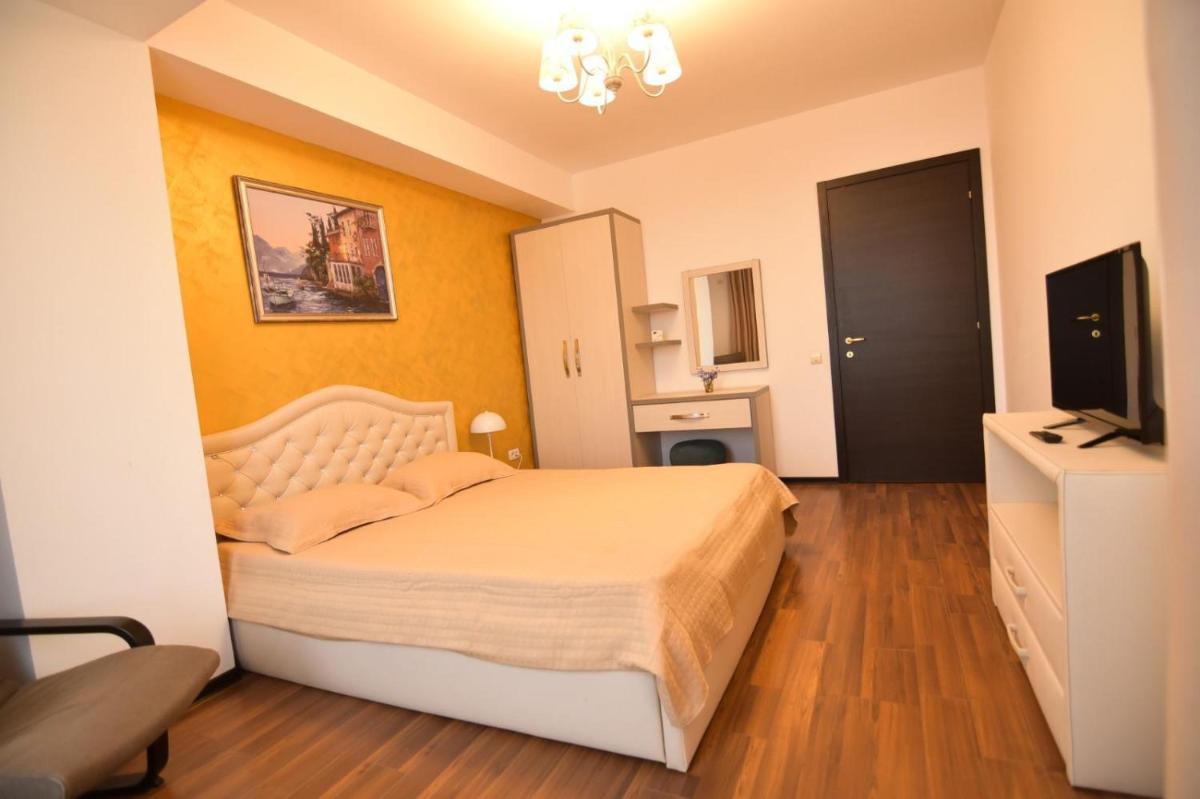Cris Summerland Apartament - Housity