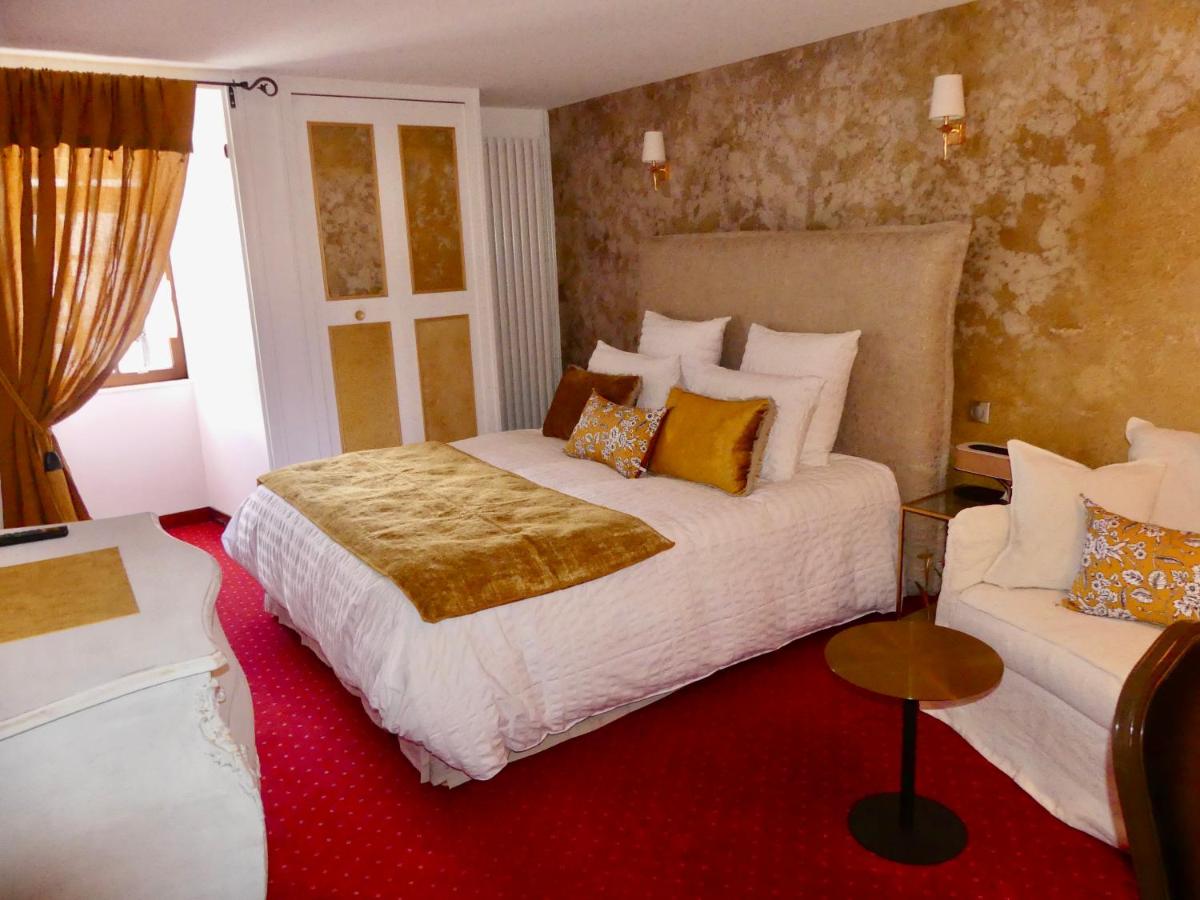 Le Chapeau Rouge - Housity