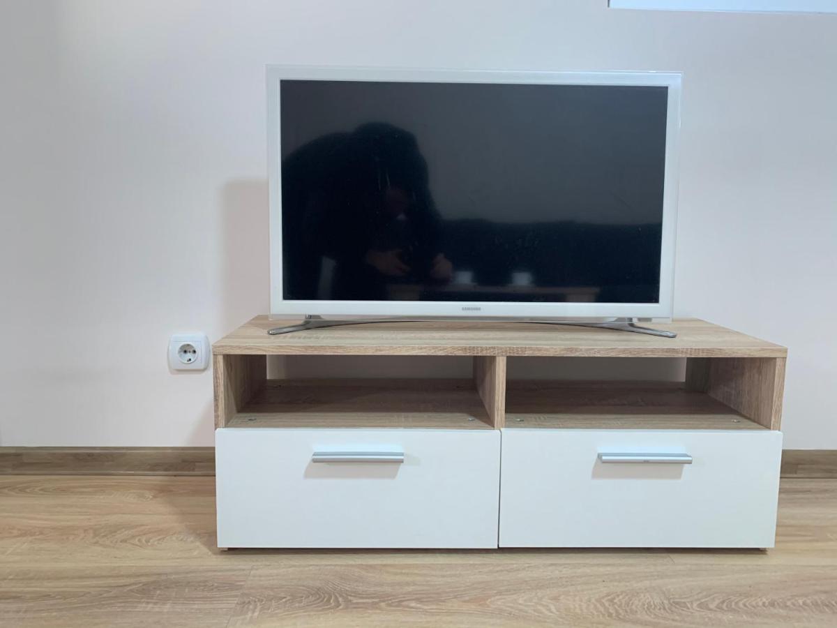 Apartman Zmaj - Housity