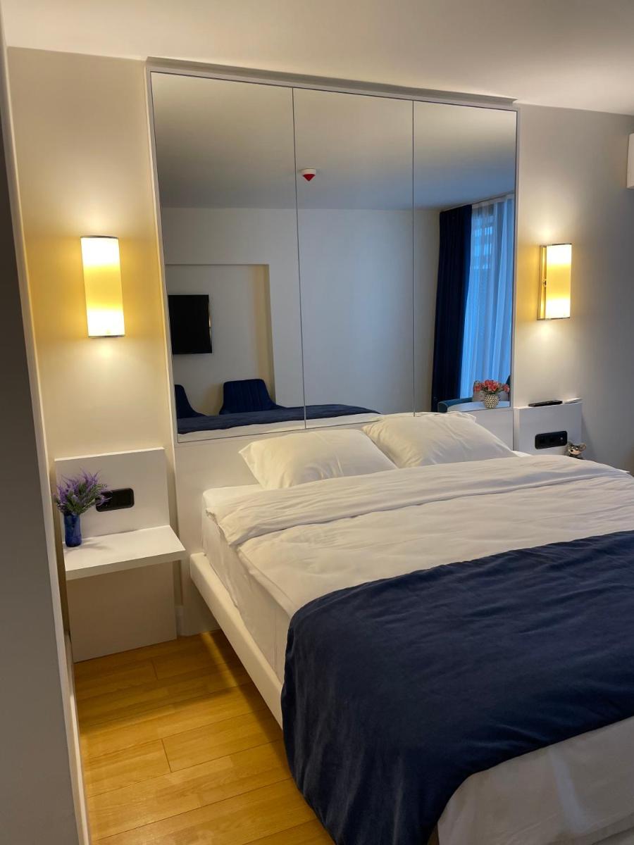 Suitetrails - Apartment 3012 in Orbi City