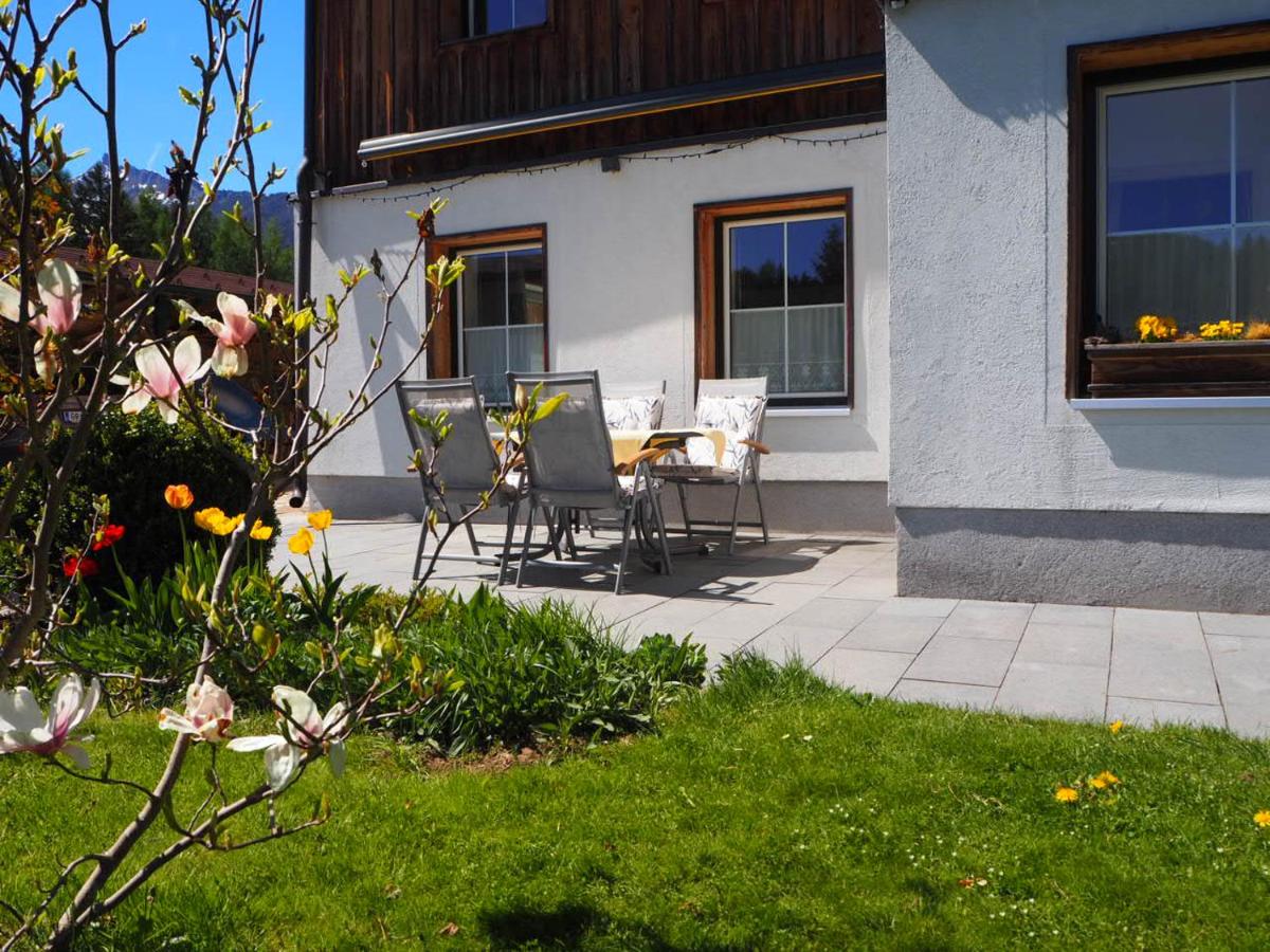 Der grimmige Berg - Housity