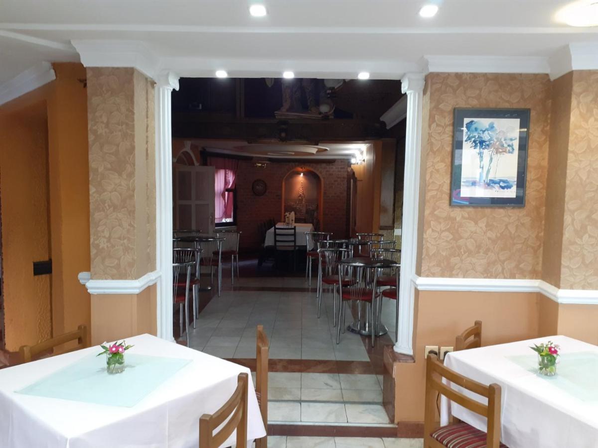Motel Zoka - Housity