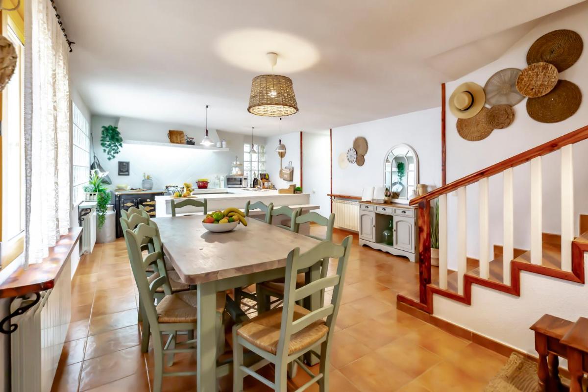 AQUI Casa Zaorejas - Housity