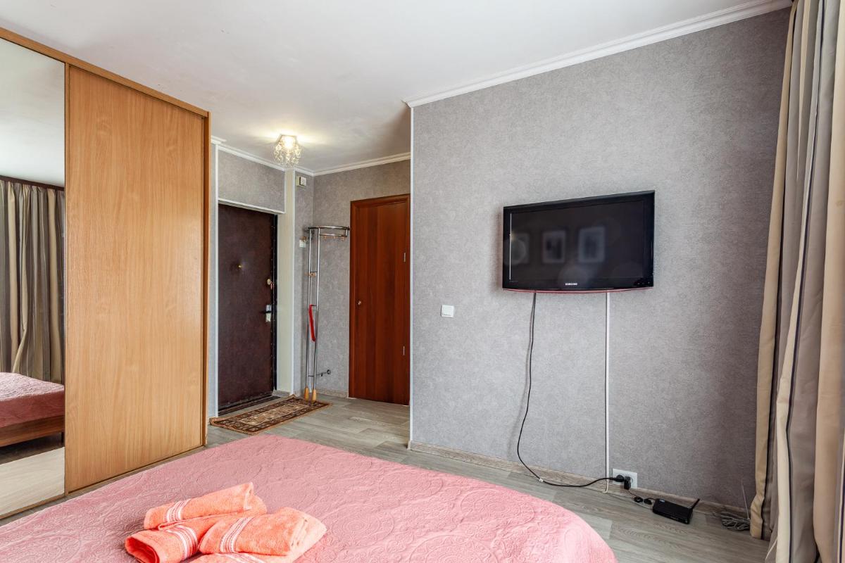 Standard Brusnika Apartment on Eniseyskaya - Housity