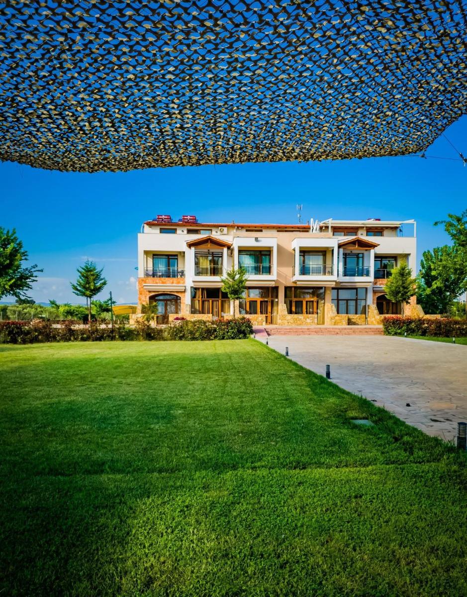 Elia Apartments - Nea Triglia Beach - Housity