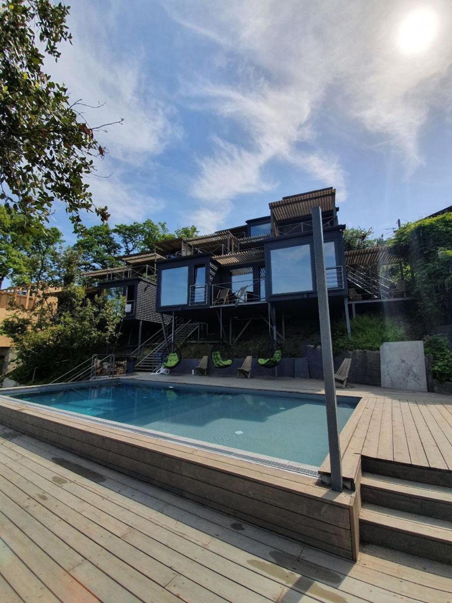Отель "Grey house" - Housity