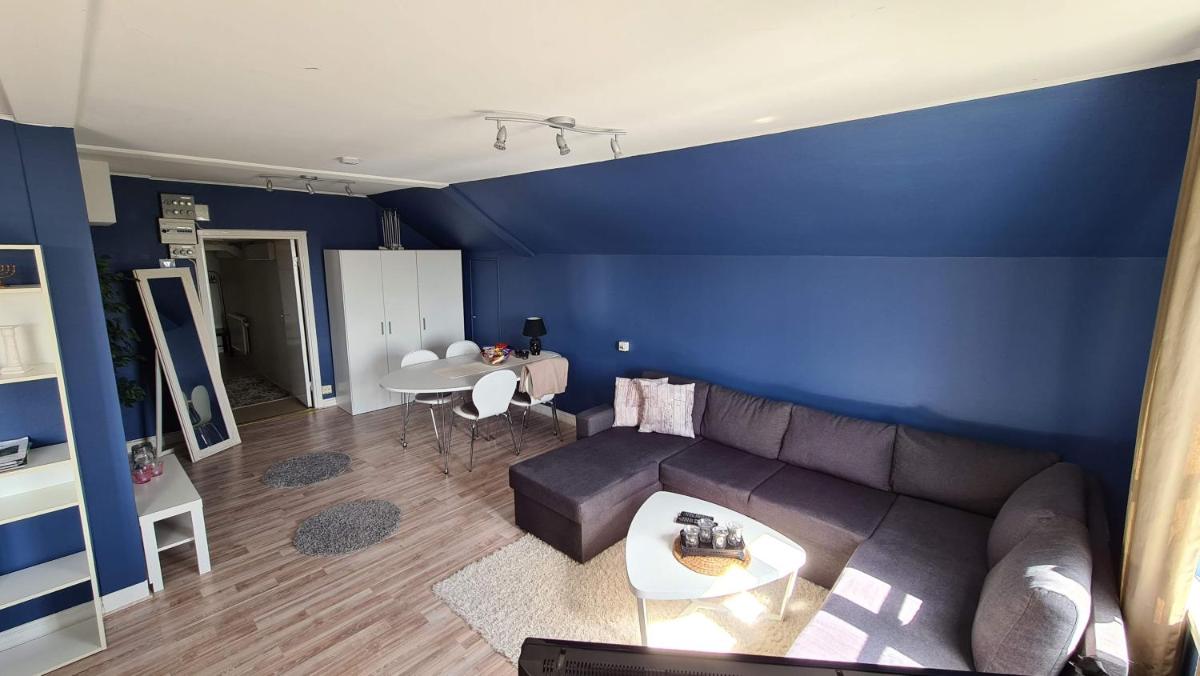 Own apartment in village school from 1886 with private entrance - Housity