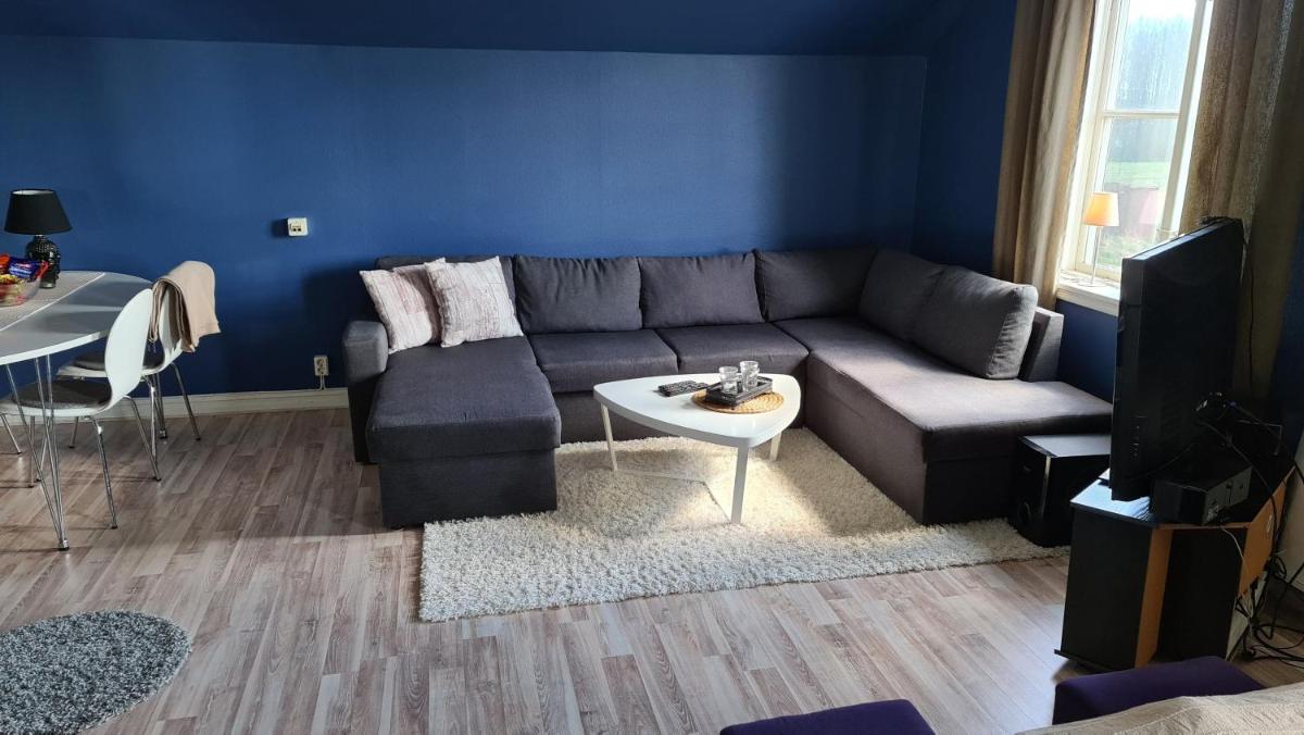 Own apartment in village school from 1886 with private entrance - Housity