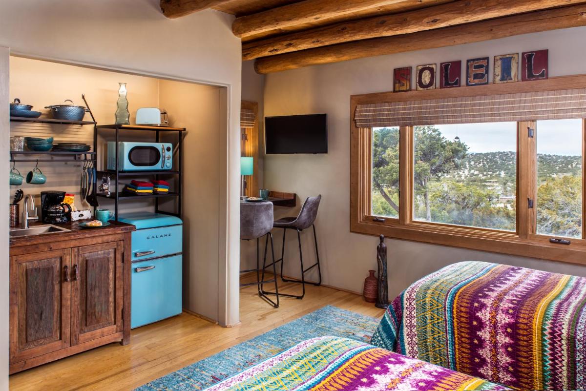 Bobcat Inn - Housity