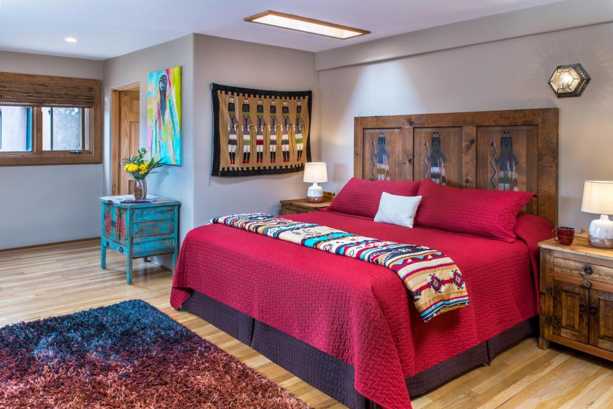 Bobcat Inn - Housity