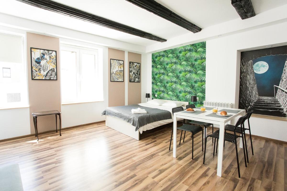 Old Town Studio (B) - Housity